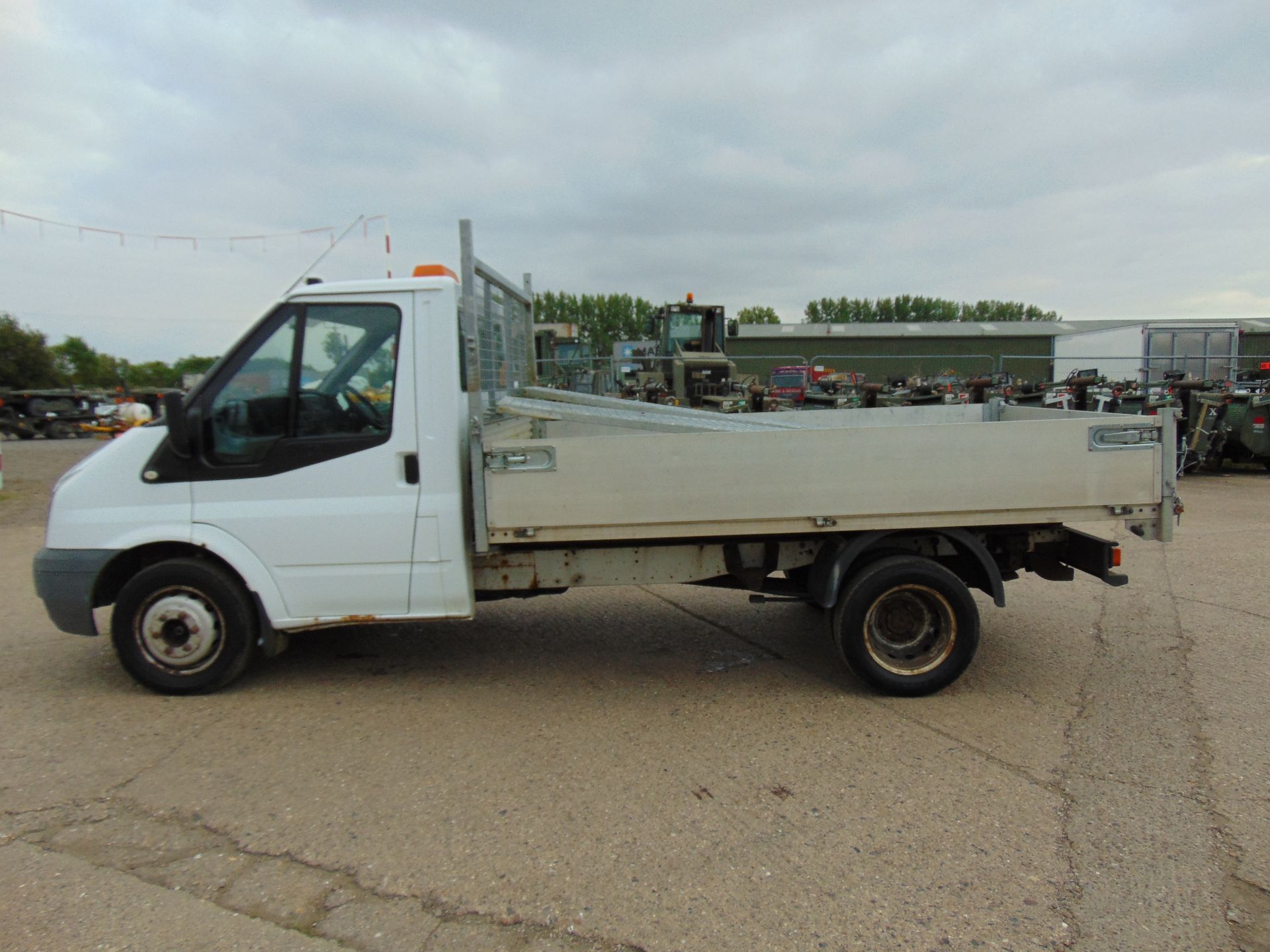Ford Transit 115 T350 Flat Bed Tipper - Image 4 of 13