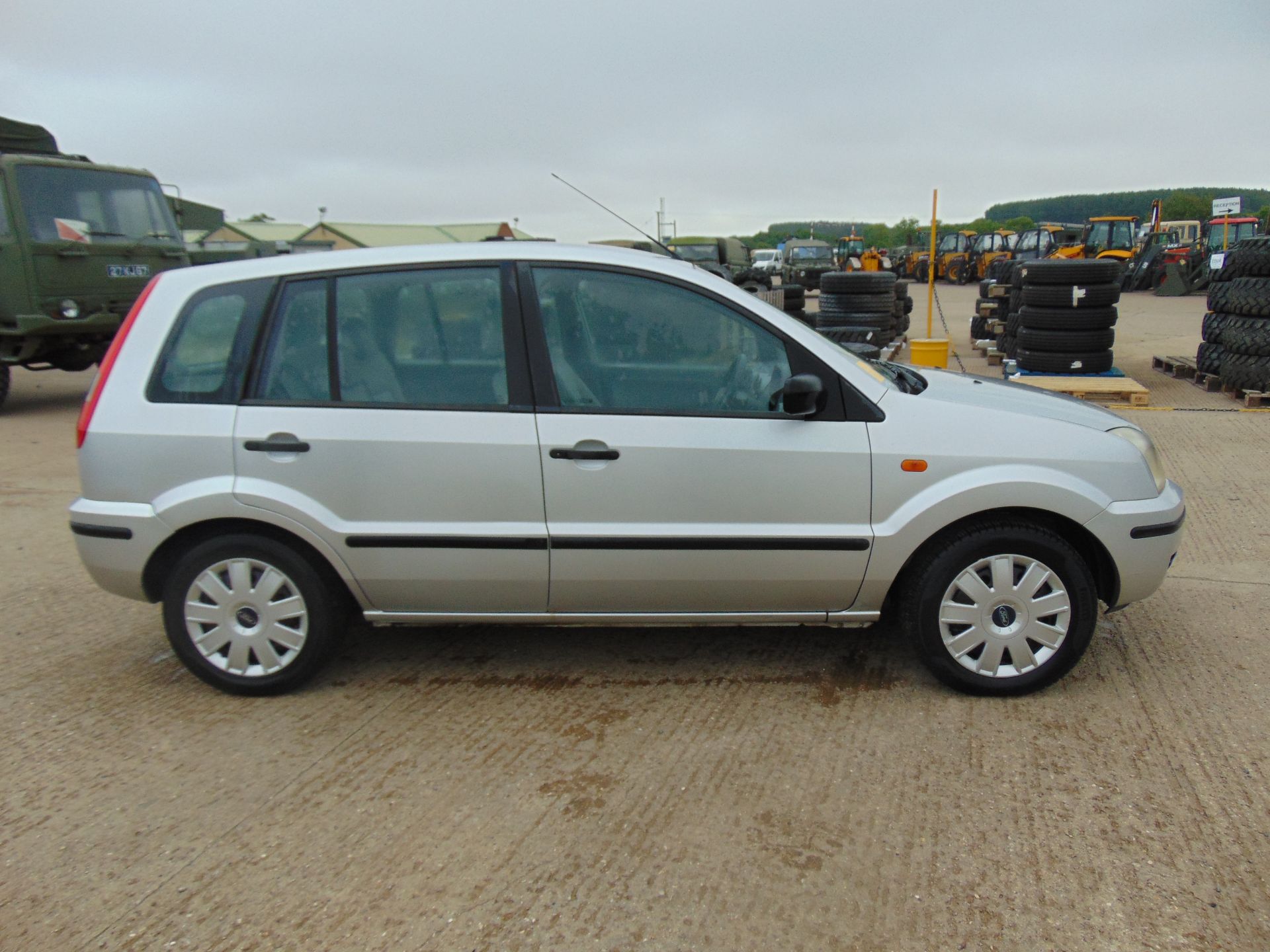 Ford Fusion 1.4 TDCi - Image 5 of 17