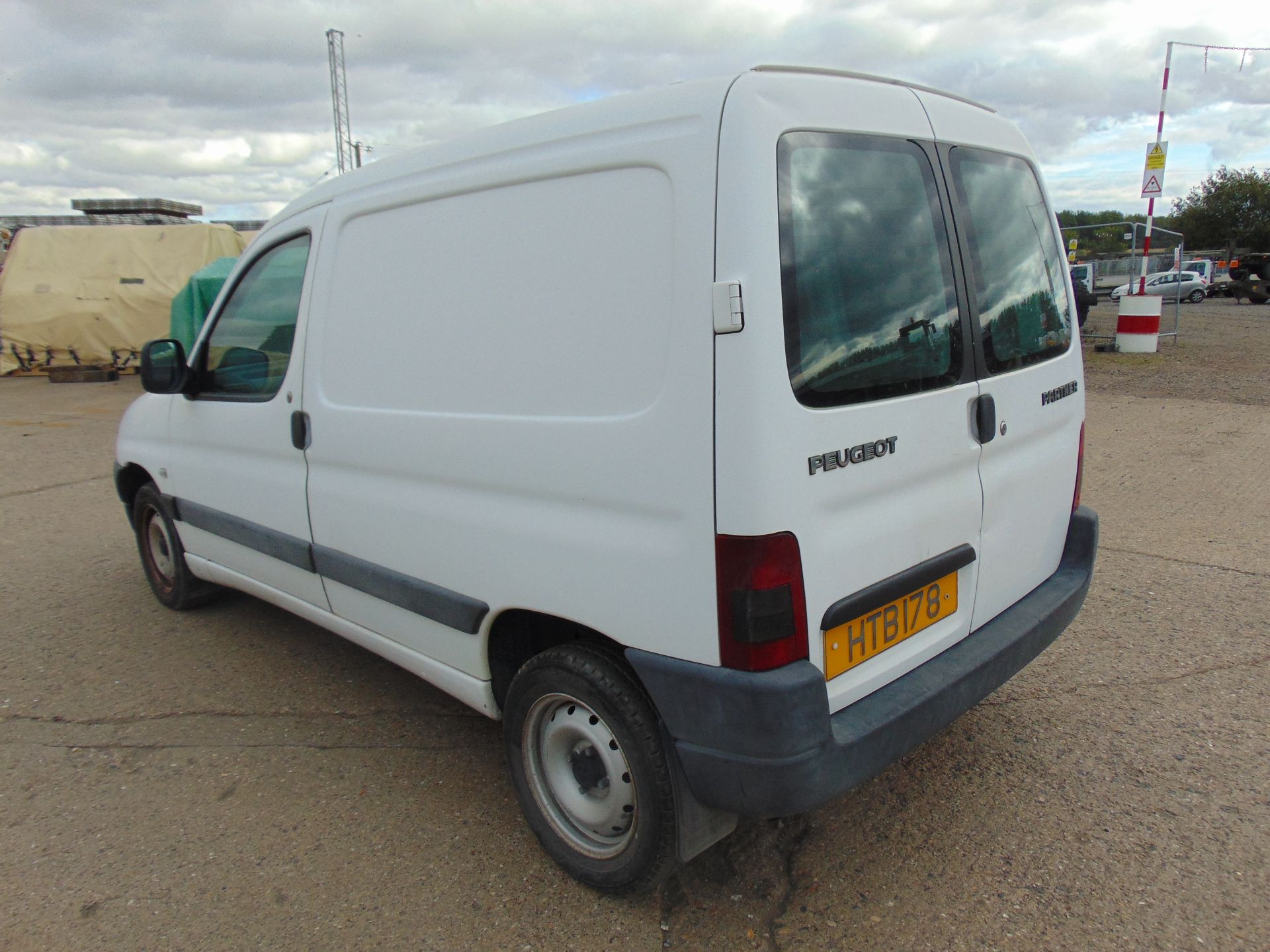 Peugeot Partner Van - Image 6 of 17