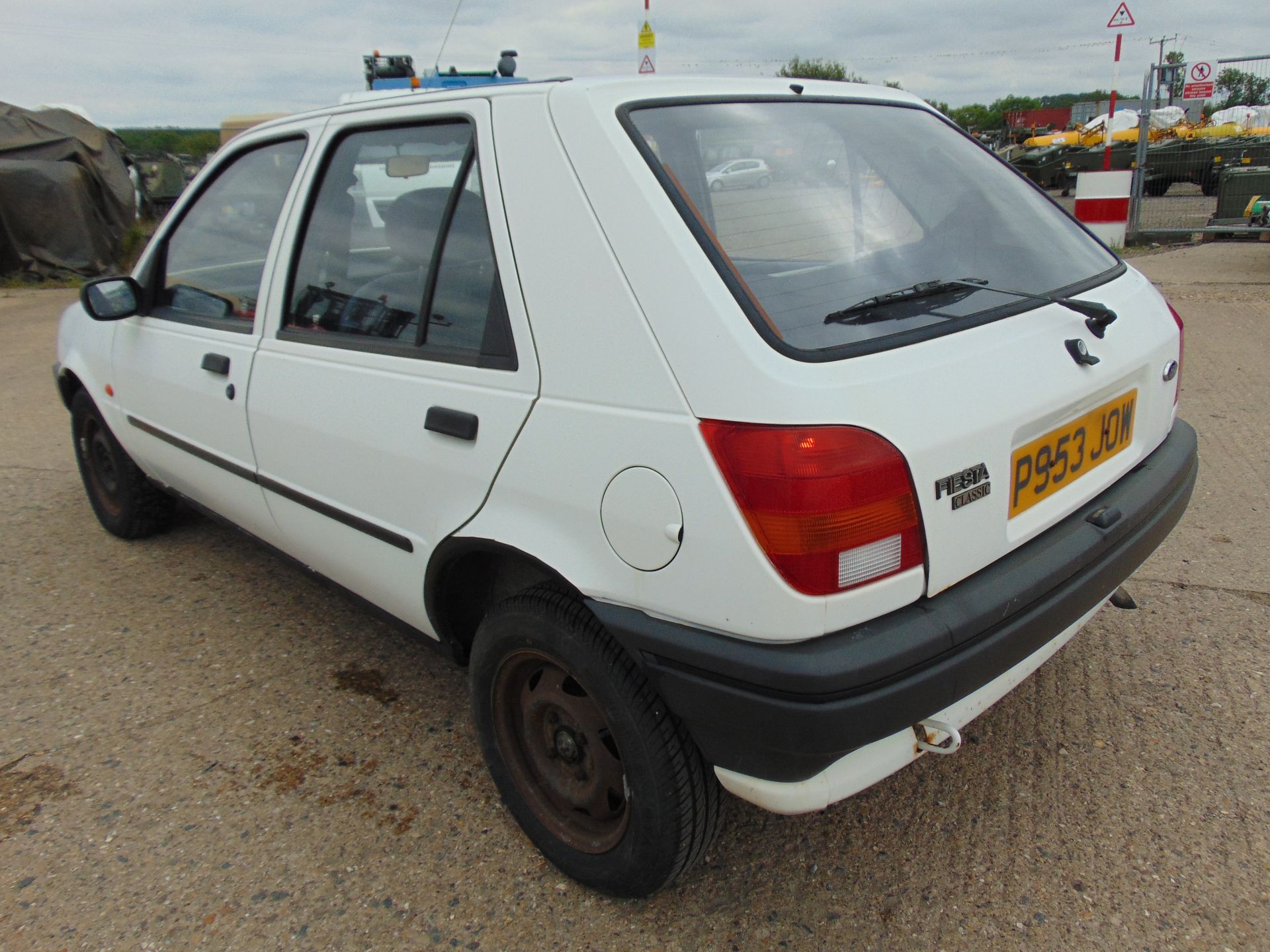 Ford Fiesta Classic - Image 6 of 16