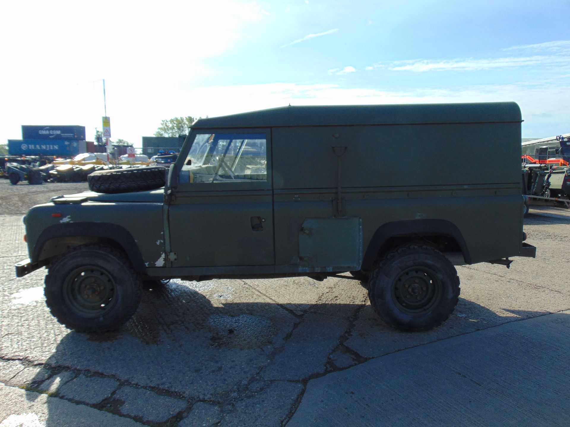 Land Rover Defender 110 Hard Top LT77 Gearbox - Image 4 of 21