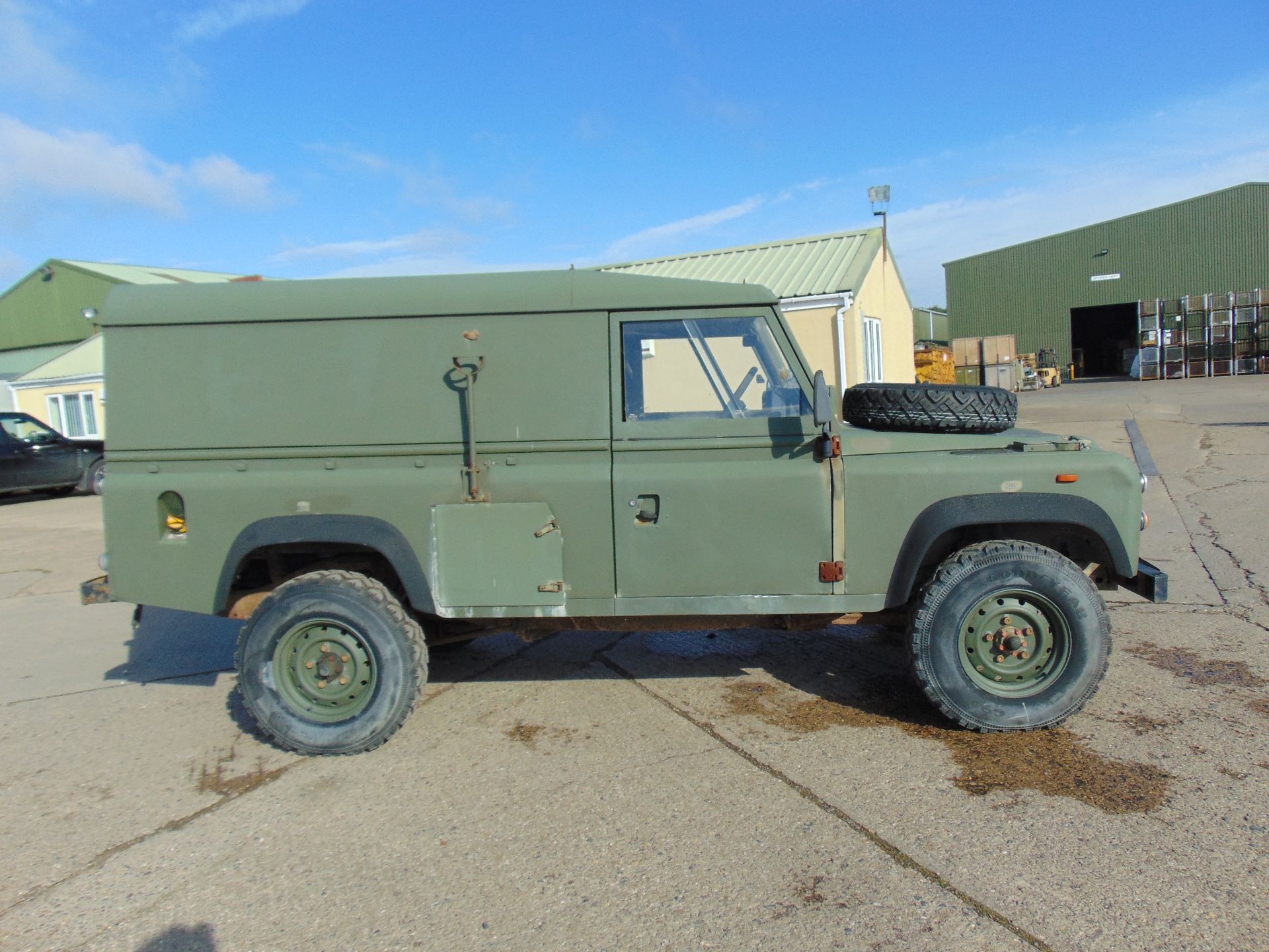 Land Rover Defender 110 Hard Top LT77 Gearbox - Image 5 of 21