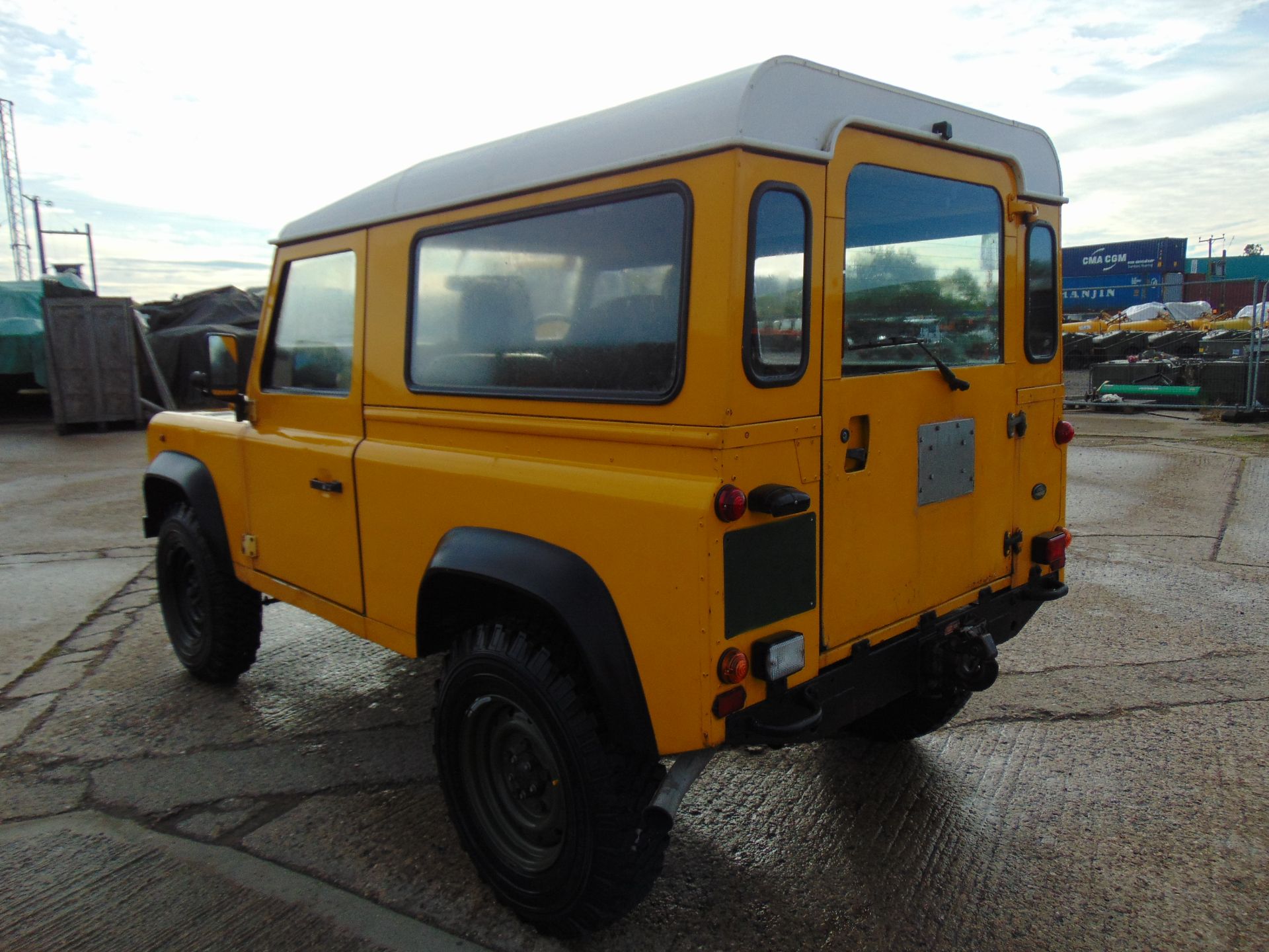 Land Rover Defender 90 300TDi Hard Top - Image 6 of 19