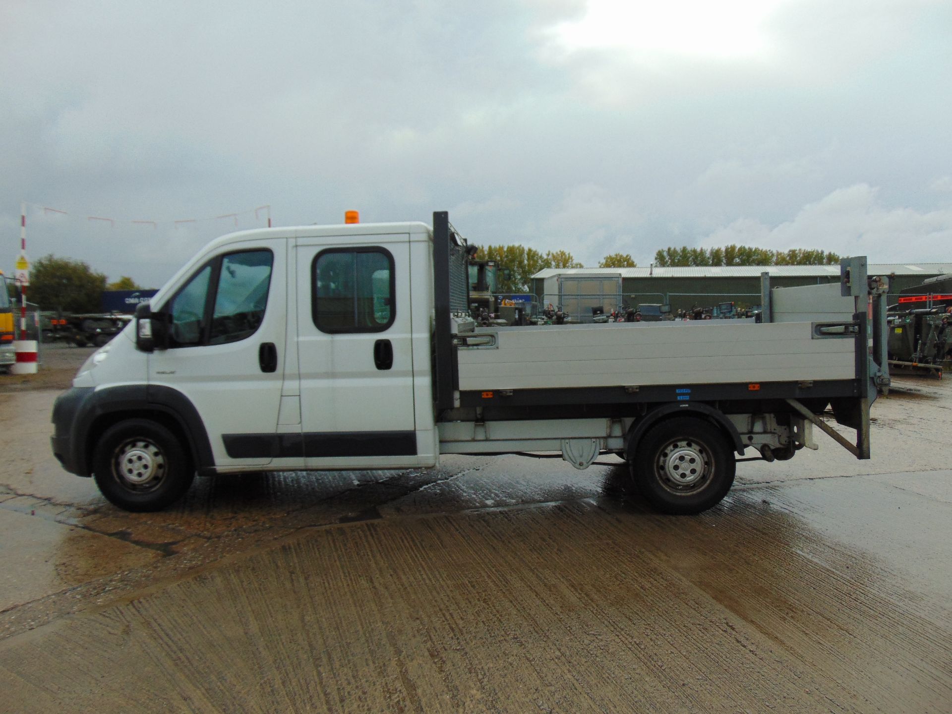 Citroen Relay 7 Seater Double Cab Dropside Pickup - Image 4 of 17