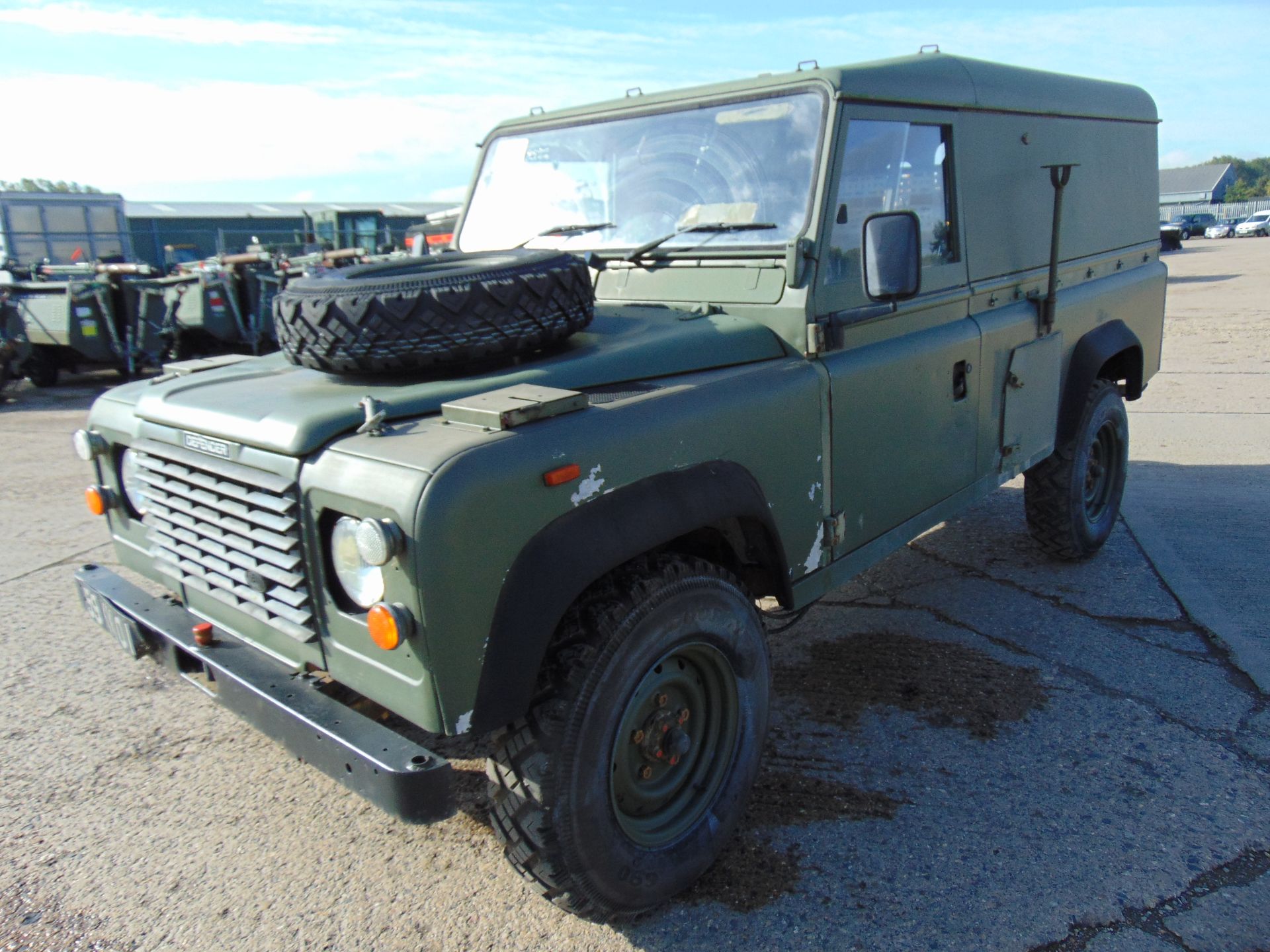 Land Rover Defender 110 Hard Top LT77 Gearbox - Image 3 of 21