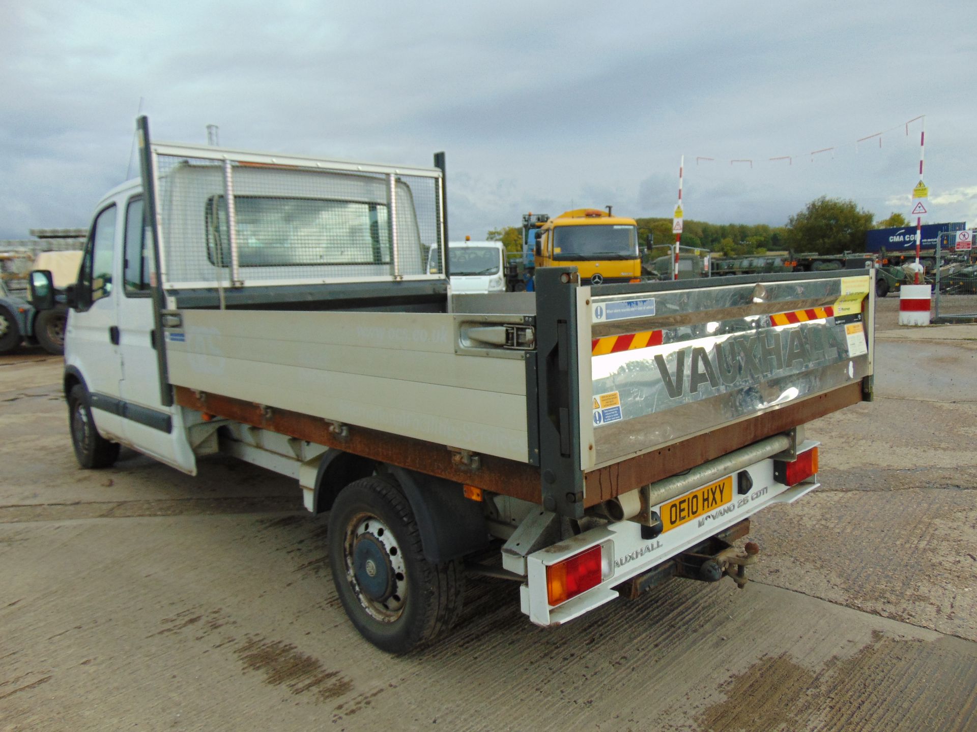 Vauxhall Movano 3500 2.5 CDTi MWB Crew Cab Flat Bed Tipper - Image 7 of 16