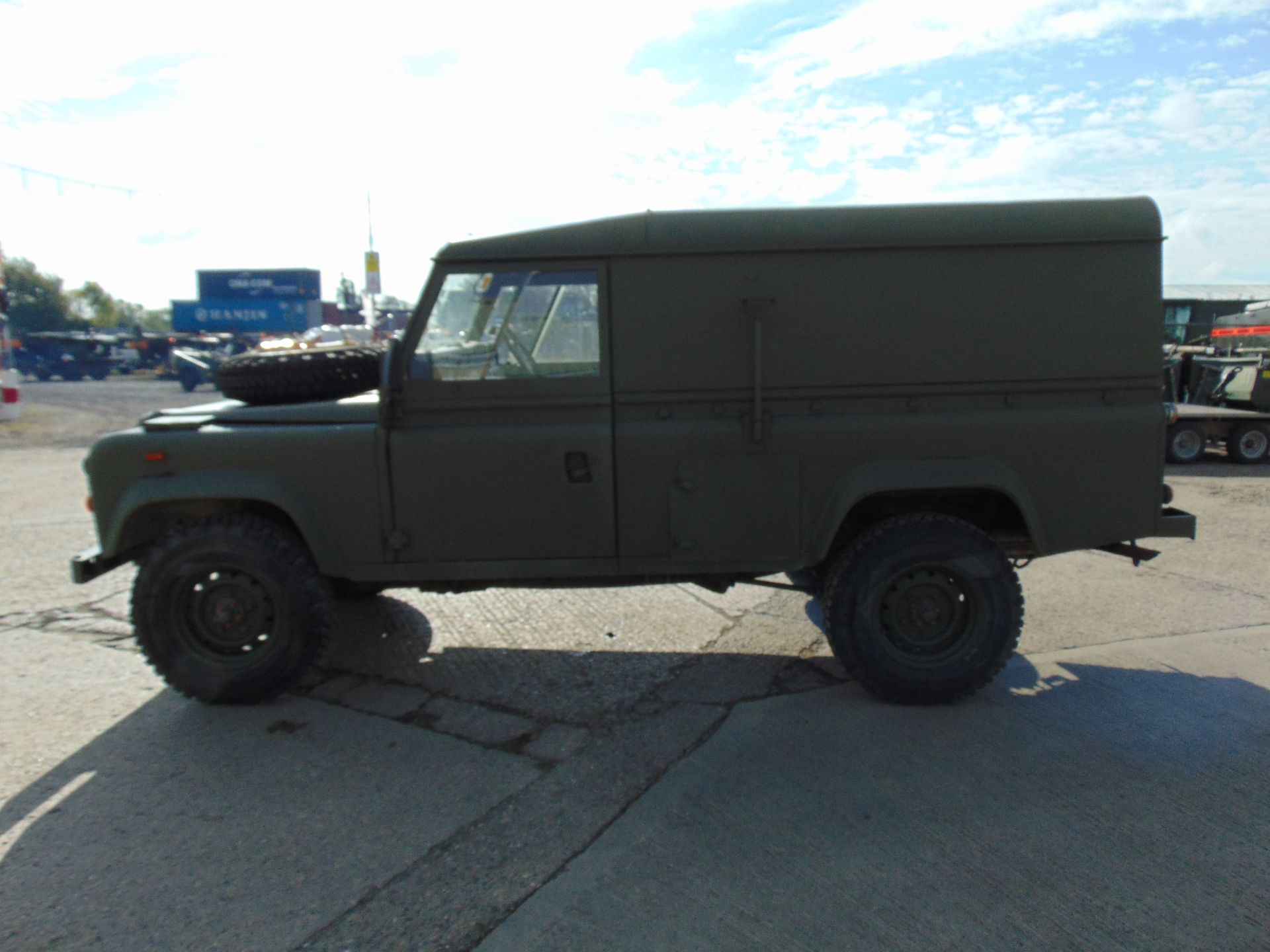 Land Rover Defender 110 Hard Top LT77 Gearbox - Image 4 of 21