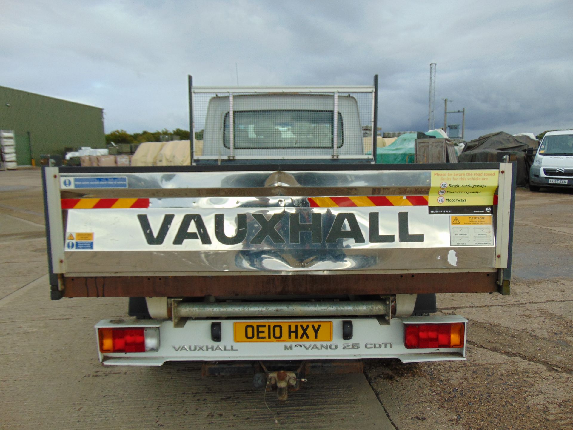 Vauxhall Movano 3500 2.5 CDTi MWB Crew Cab Flat Bed Tipper - Image 8 of 16