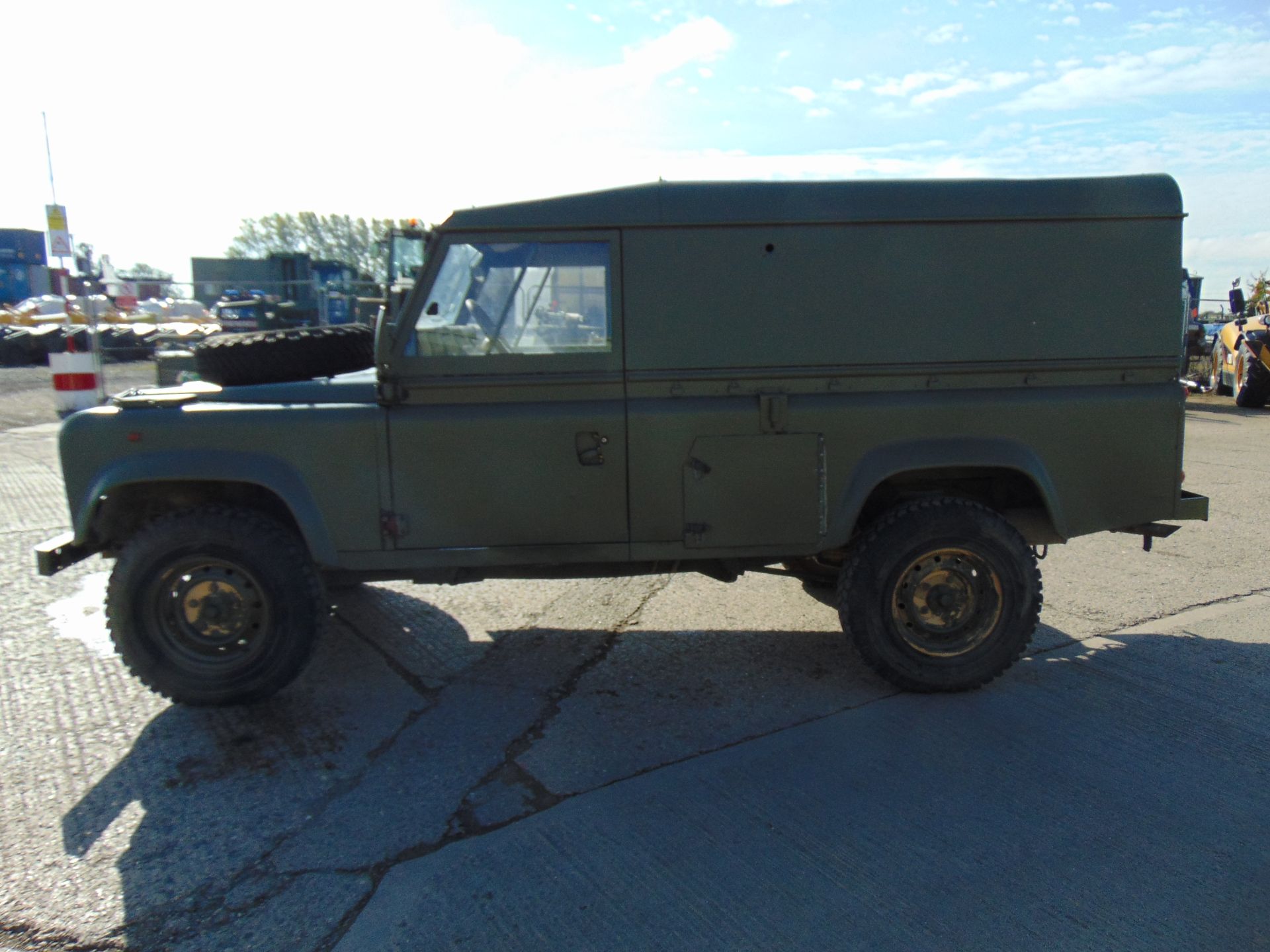 Left Hand Drive Land Rover Defender 110 Hard Top R380 Gearbox - Image 4 of 20