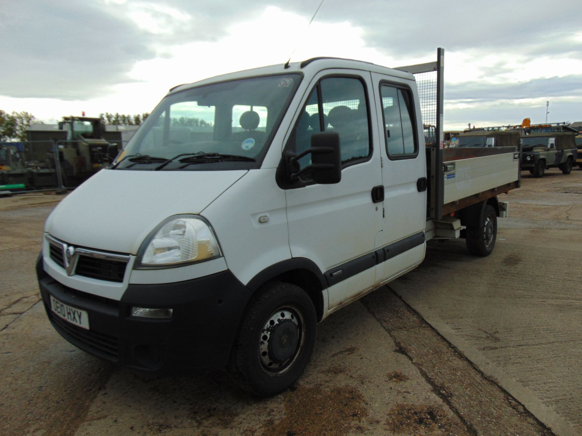 Vauxhall Movano 3500 2.5 CDTi MWB Crew Cab Flat Bed Tipper - Image 4 of 16