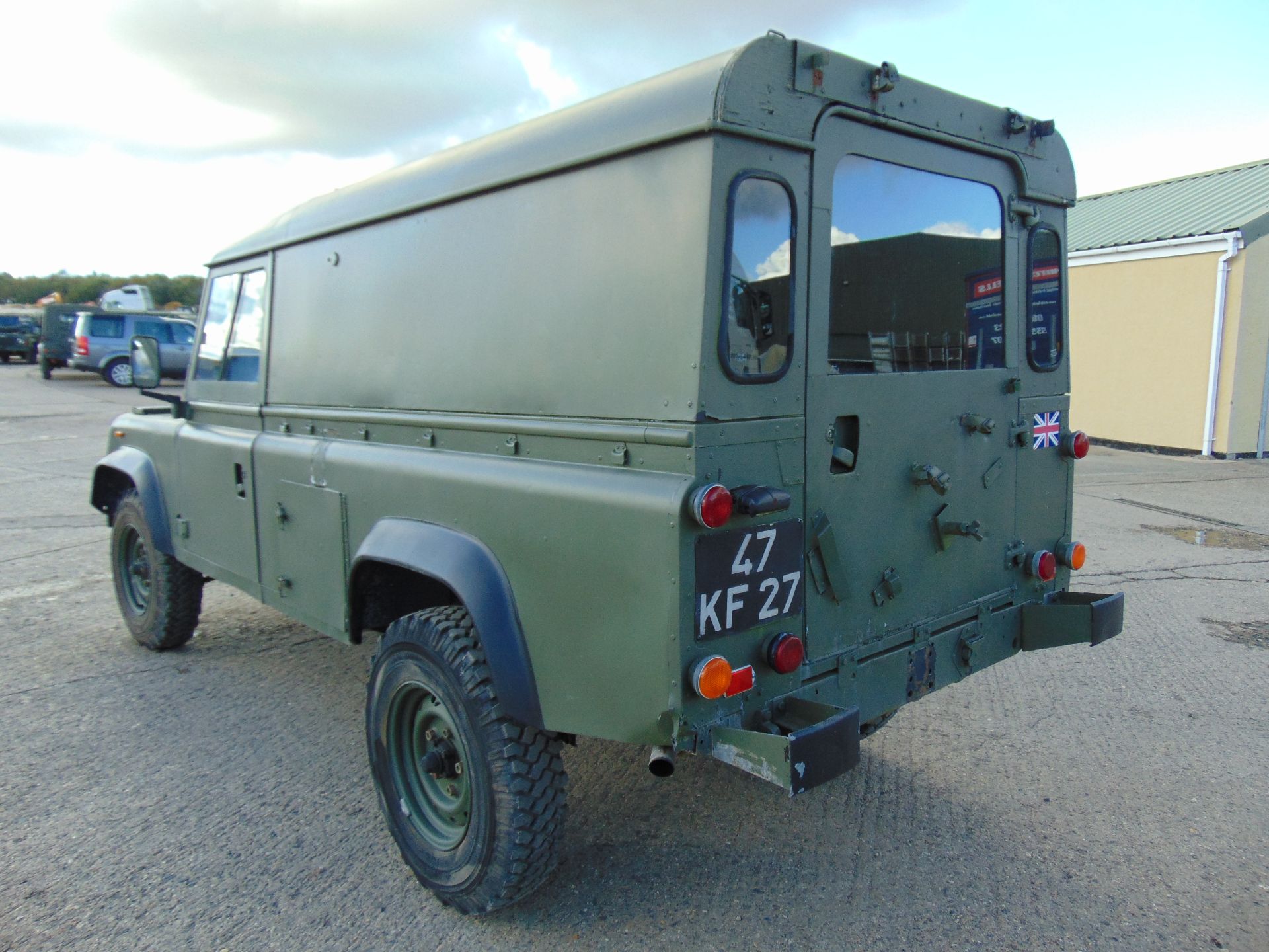 Land Rover Defender 110 Hard Top LT77 Gearbox - Image 6 of 19