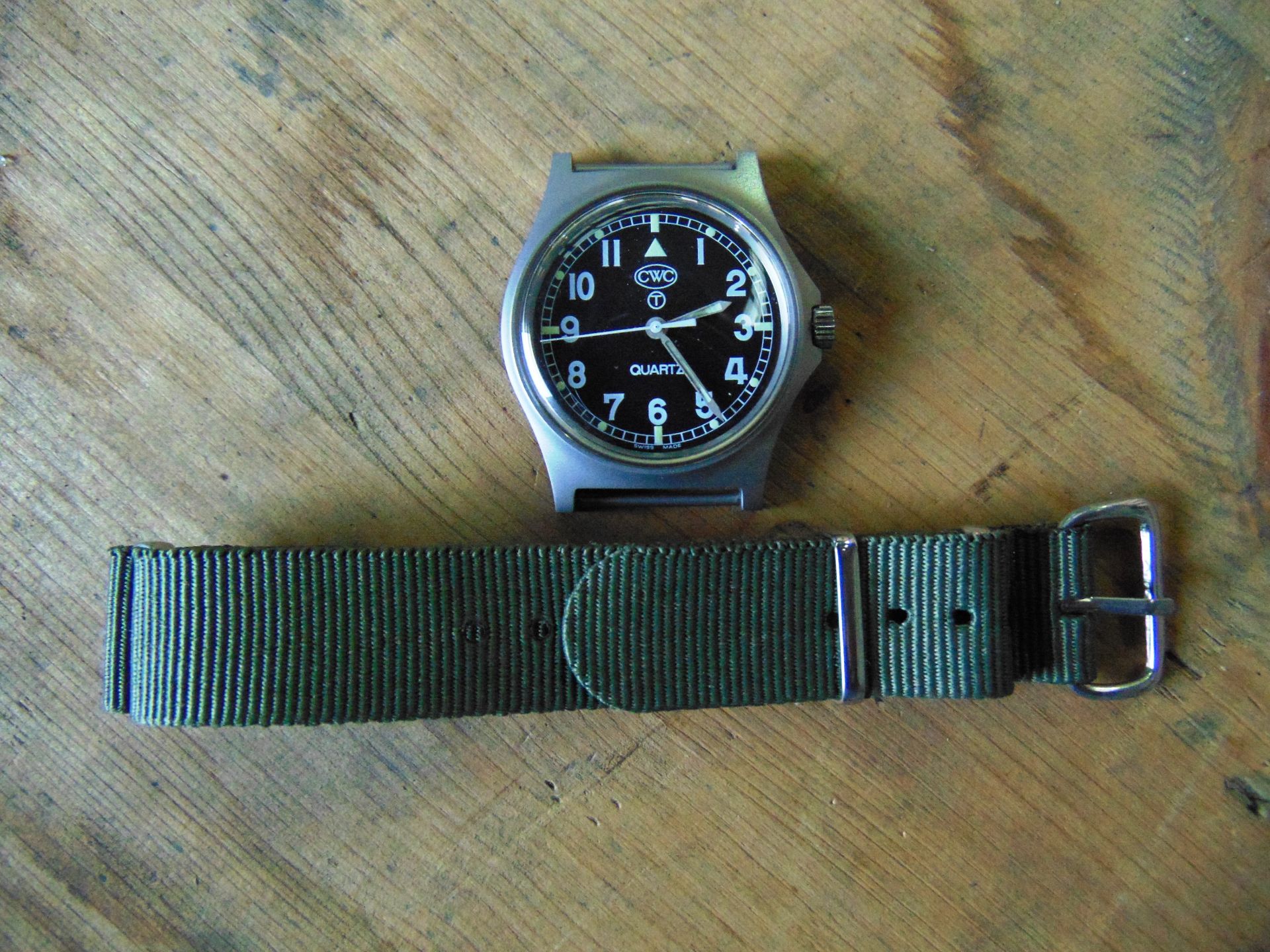 1 Genuine British Army, Unissued CWC quartz wrist watch - Image 4 of 6