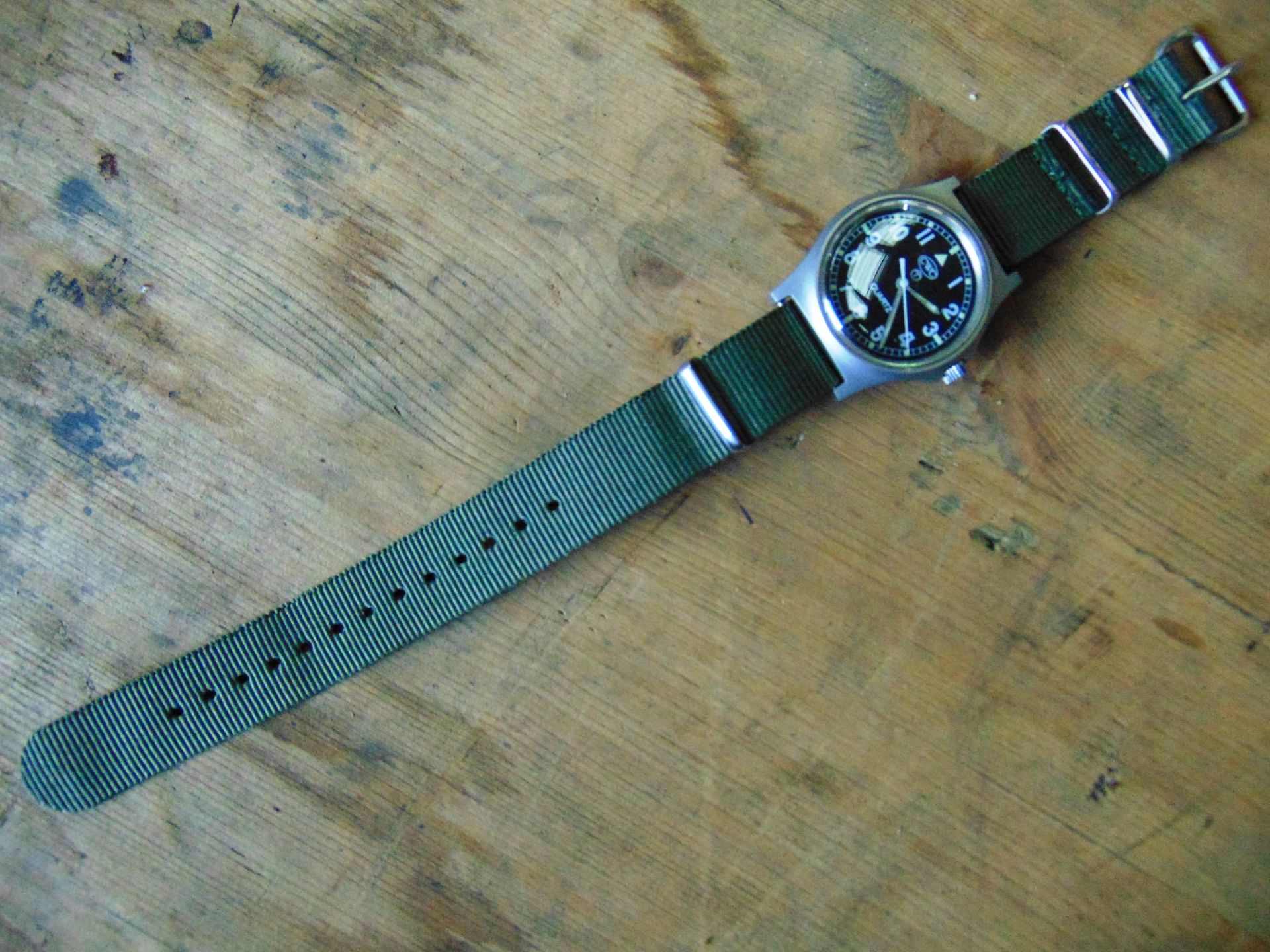 1 Genuine British Army, Unissued CWC quartz wrist watch - Image 3 of 6