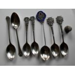 Two silver tea spoon with Newbridge-on-Rye Rifle Club crests by Elkington & Co., Birmingham 1911,