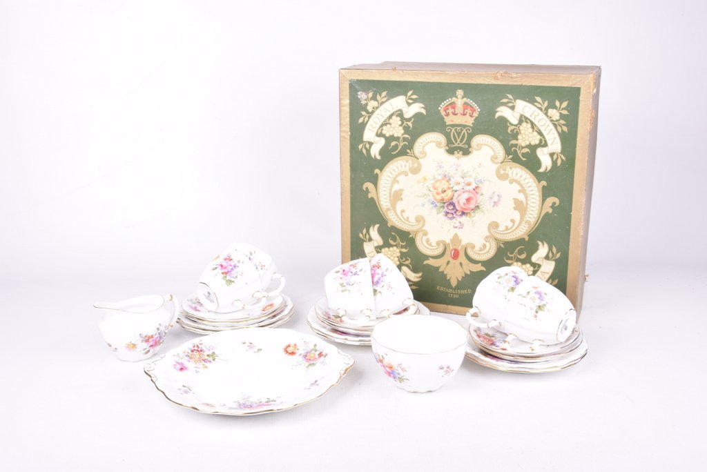 A Boxed Royal Crown Derby porcelain floral pattern tea service Comprising six teacups, six saucers,