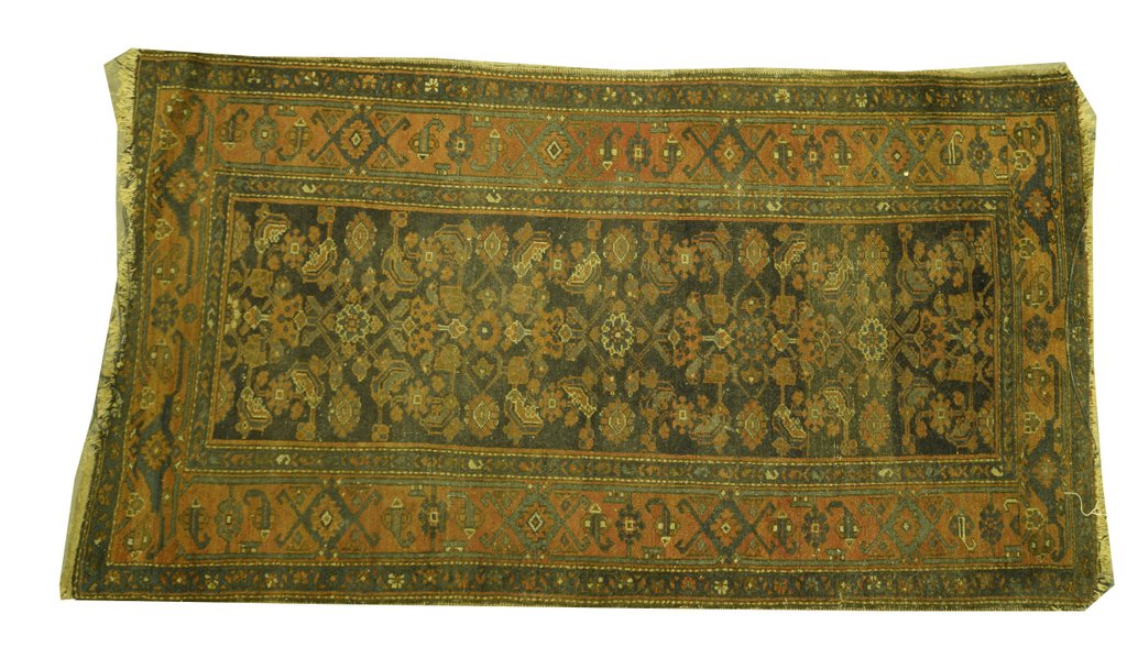 A Persian Qashqai style rug The rectangular rug with narrow tasselled edging decorated with central