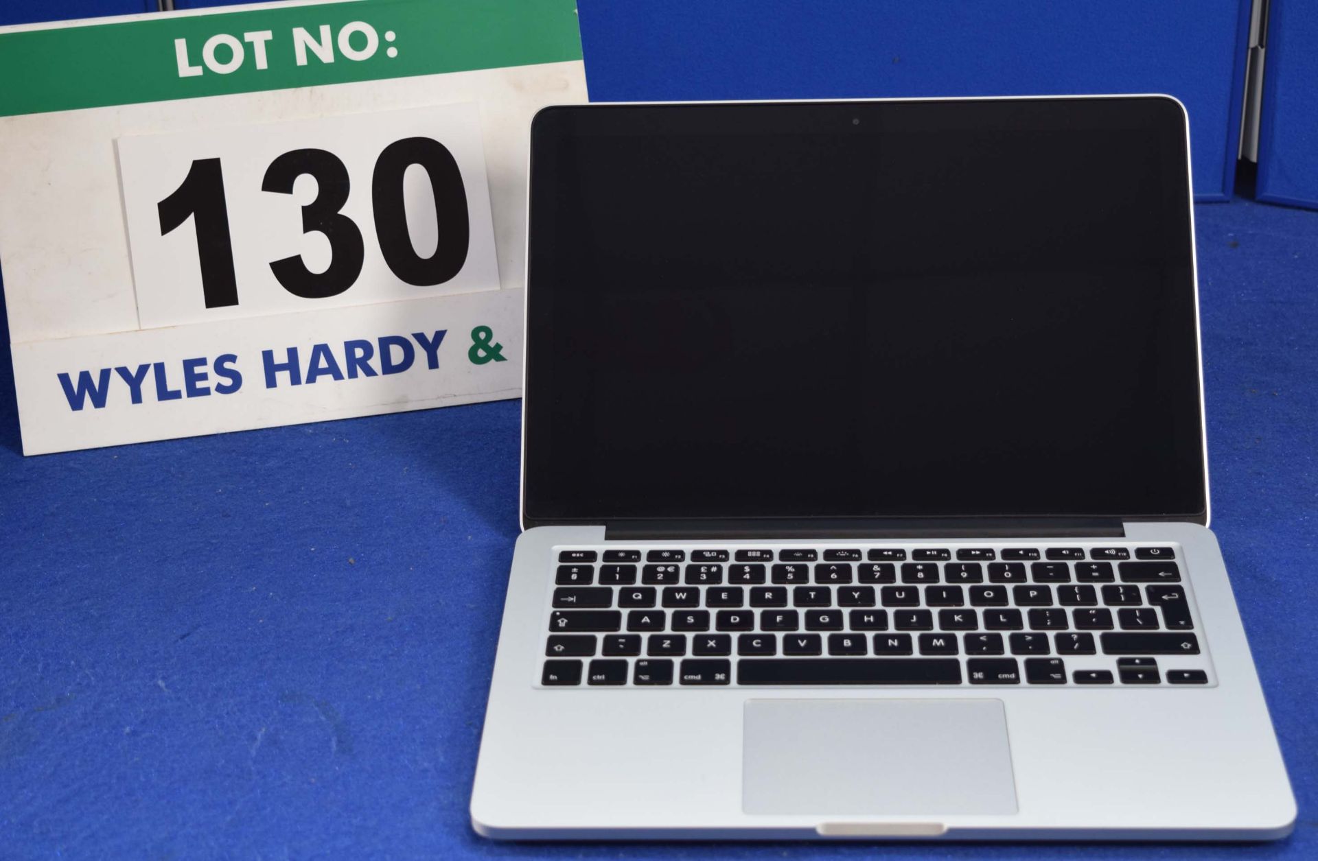 APPLE MacBook Pro Retina 13" Intel Dual Core i5 2.4GHZ Laptop Computer with 128GB Hard Disc Drive,