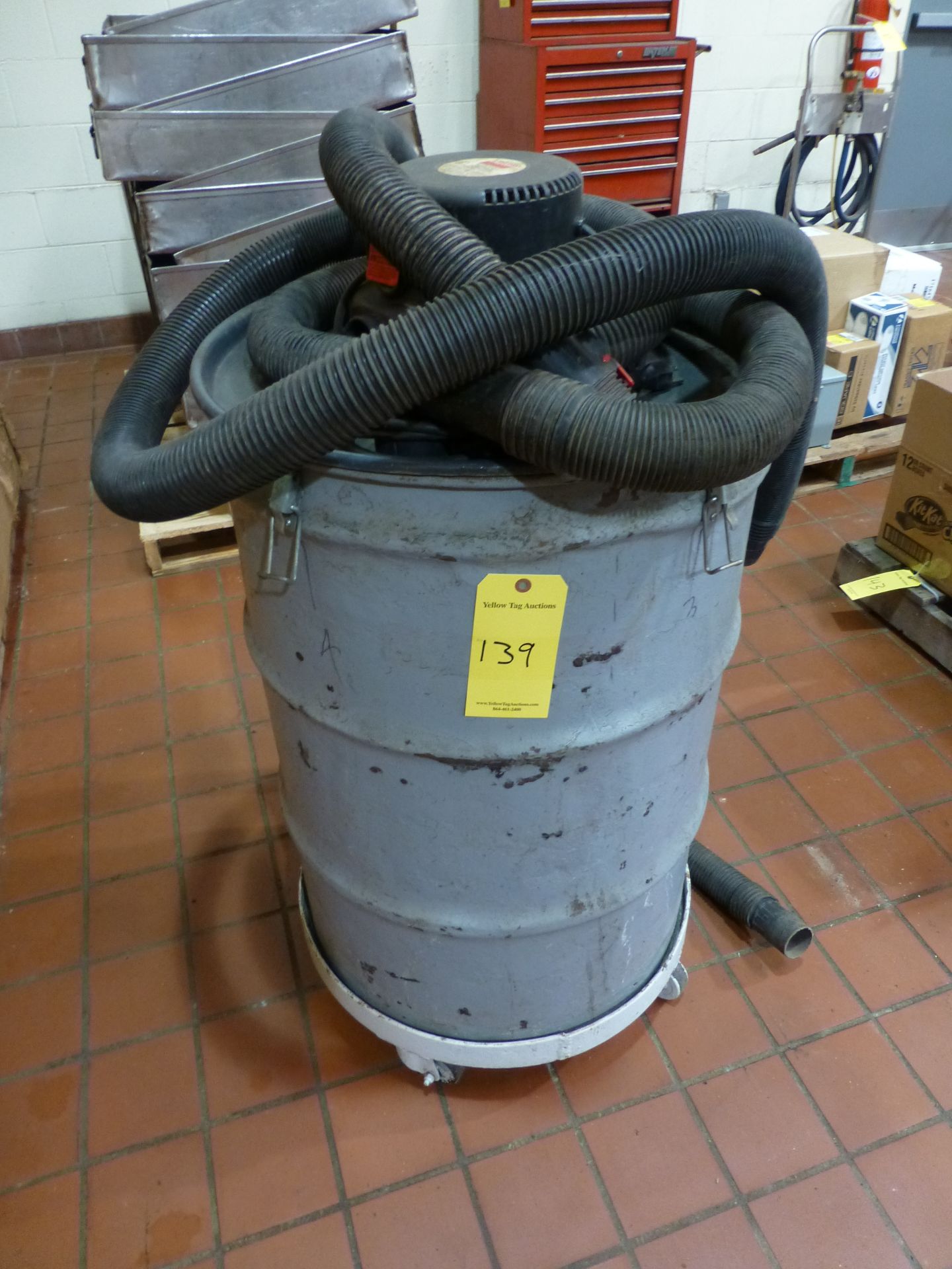 Dayton 55 Gallon Drum Wet/Dry Vacuum w/Casters - Tag 49139