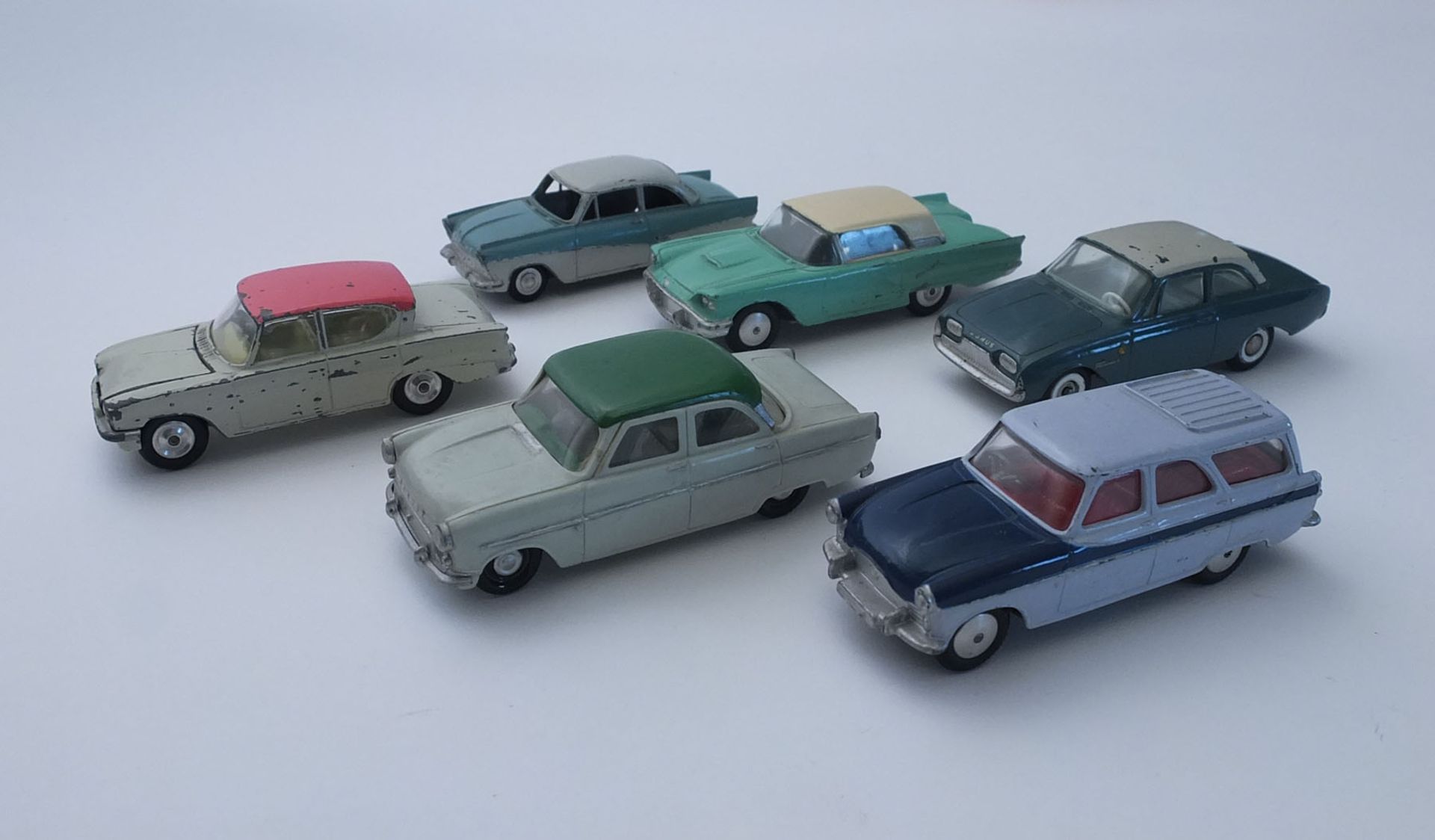 MODELLAUTOS, Konvolut von 6, bestehend aus: Märklin, 8027, Ford 17 M, 3x Corgi Toys, Ford Consul