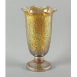 JUGENDSTIL-VASE, farbloses Glas, partiell gelb getönt, Kröselaufschmelzungen in Silbergelb,