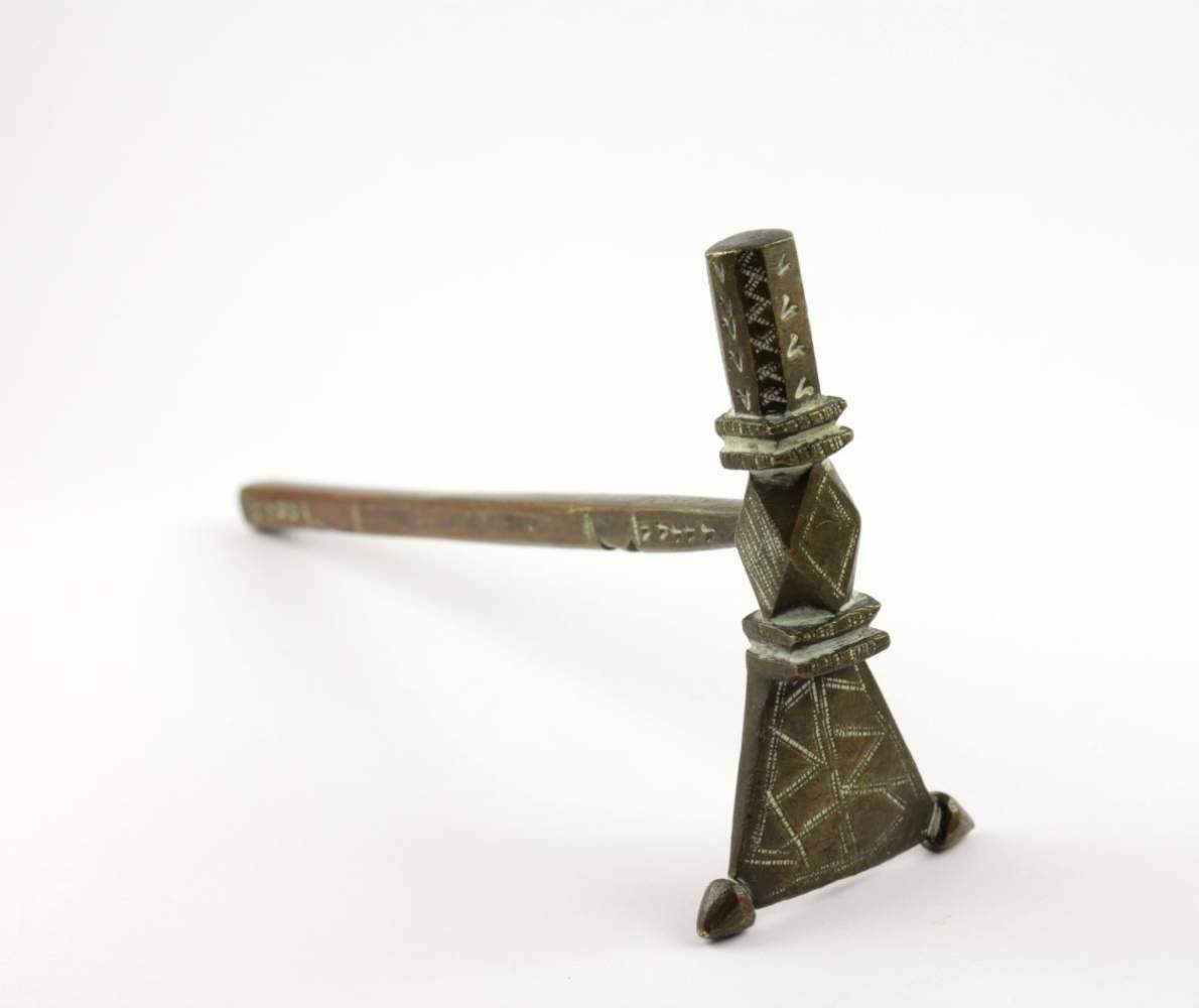 ZUCKERHAMMER DER TUAREG, Bronze, graviert, L 19