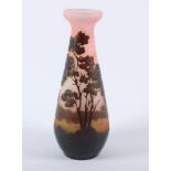 JUGENDSTIL-VASE, farbloses Glas, satiniert, orange-roséfarben getönt im Verlauf, braun überfangen,