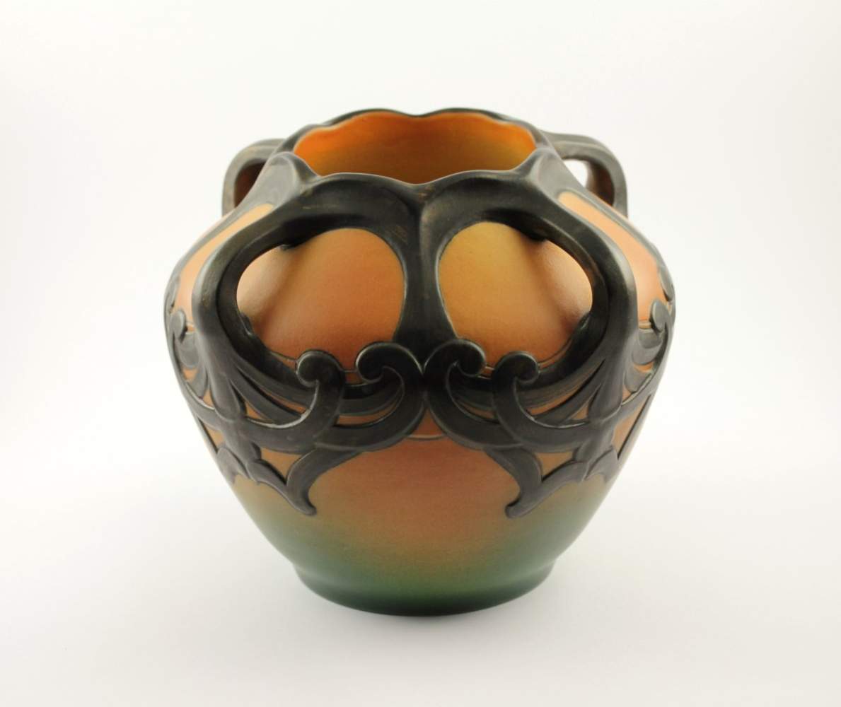 JUGENDSTIL-VASE, Keramik, heller Scherben, orange, grün und schwarz glasiert, Modellnr. 710, P.