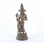 BODHISATTVA, Bronze, Korallbesatz, H 30, NEPAL