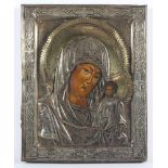 IKONE, "Gottesmutter von Kasan", Tempera/Holz, 33 x 27, mit versilbertem Metalloklad, RUSSLAND, E.