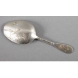 GEWÜRZLÖFFEL, Silber 84/oo, unterseitig graviert, L 10,5, 21g, MOSKAU, um 1900 22.00 % buyer's