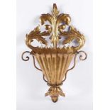 WANDVASE, Metall, goldbemalt, L 52, ber., ITALIEN, um 1900 22.00 % buyer's premium on the hammer