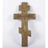 IKONENKREUZ, "Kreuzigung Christi", Bronze, ca. 35 x 15, RUSSLAND, A.20.Jh. 22.00 % buyer's premium