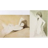 CHAROY, Bernard, "Weibliche Akte", zwei Original-Farblithografien, 76 x 56, ein Blatt mit Randläsur,
