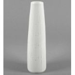 VASE, H 33, MEISSEN, M.20. 22.00 % buyer's premium on the hammer price 19.00 % VAT on buyer's