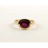 DAMENRING, 585/ooo Roségold, besetzt mit einem Rubellith von ca. 2,32 ct., RG 57, 7,4g 22.00 %