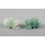 ZWEI FIGUREN HASE, Jadeit, B bis 5,5, CHINA 22.00 % buyer's premium on the hammer price 19.00 %