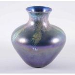 VASE, blaues Glas, lüstriert, H 17, monogrammiert, TIFFANY, um 1900 22.00 % buyer's premium on the