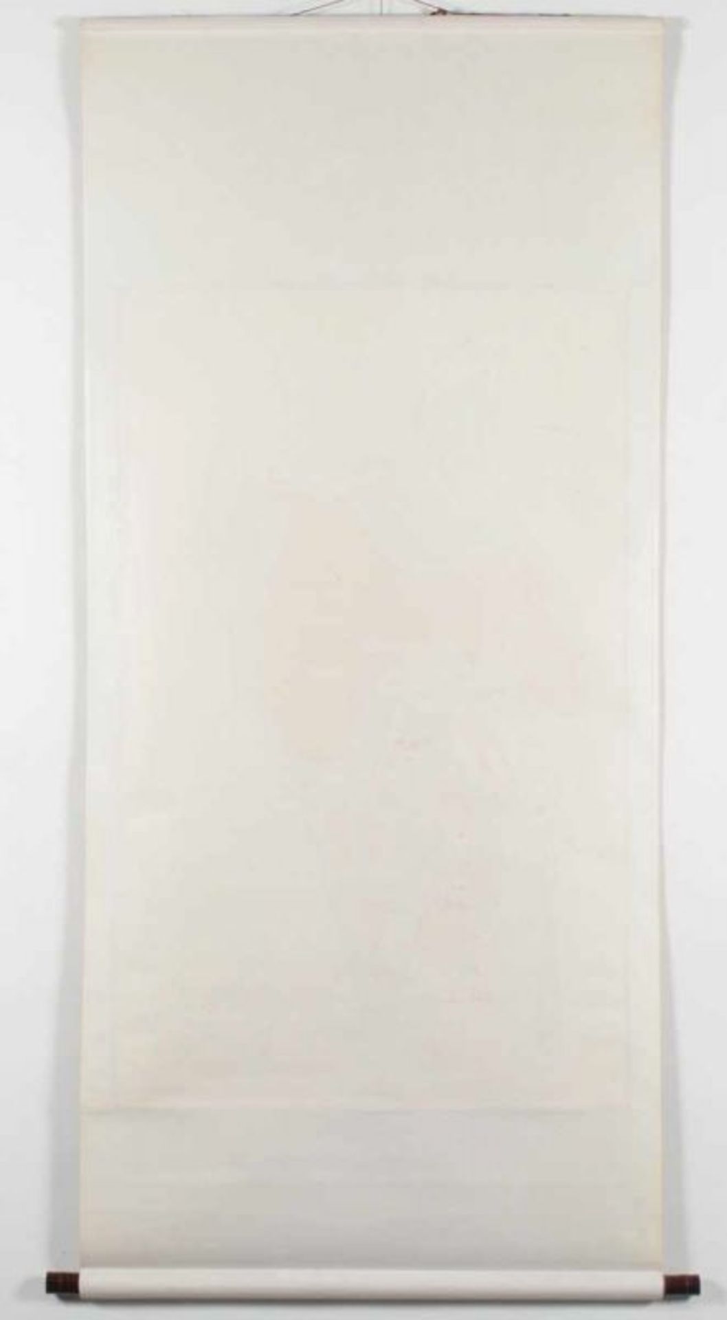 ROLLBILD, Tusche und Farben auf Papier, Aufschrift und Siegel, 100 x 64, montiert, CHINA, 20.Jh. - Bild 3 aus 3