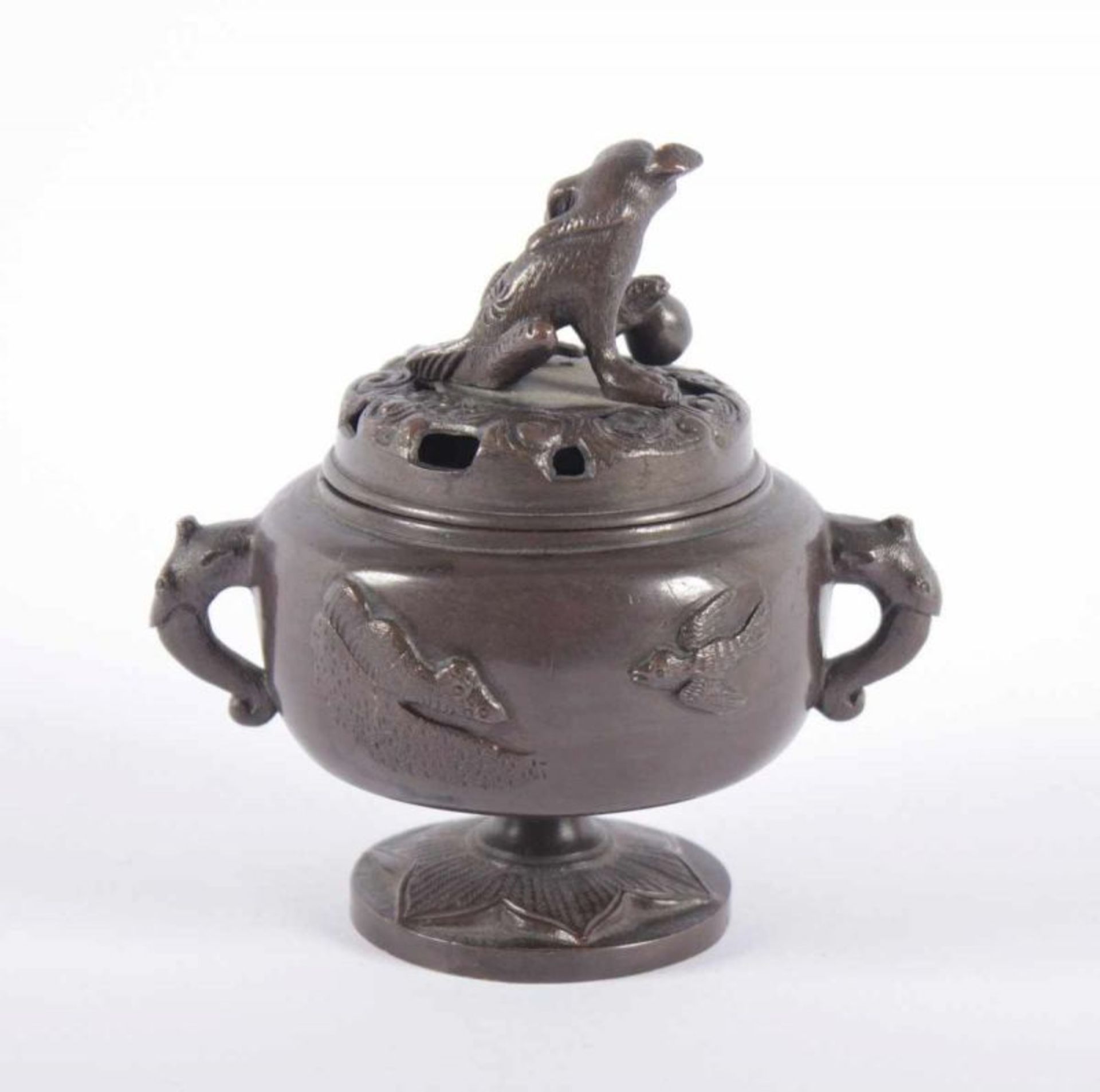 KLEINER WEIHRAUCHBRENNER, Bronze, braun patiniert, H 10, JAPAN, Meiji 22.00 % buyer's premium on the - Image 2 of 3