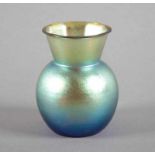 KLEINE MYRA-VASE, lüstrierende Aufdampfungen, H 7,5, WMF 22.00 % buyer's premium on the hammer price