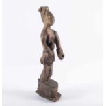 SZYMANSKI, Rolf, "Nagelstatuette", Bronze, H 27,5, seitlich monogrammiert und nummeriert 97/100,