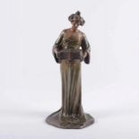 JUGENDSTIL-FIGUR, Régule, bronziert, H 33, ber., undeutlich sign. L.O. MATTER (?), um 1900 22.00 %