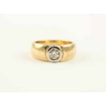 BANDRING, 585/ooo Gelbgold, Brillantsolitär von ca. 0,5 ct, piqué 1, mit Zertifikat 22.00 % buyer'