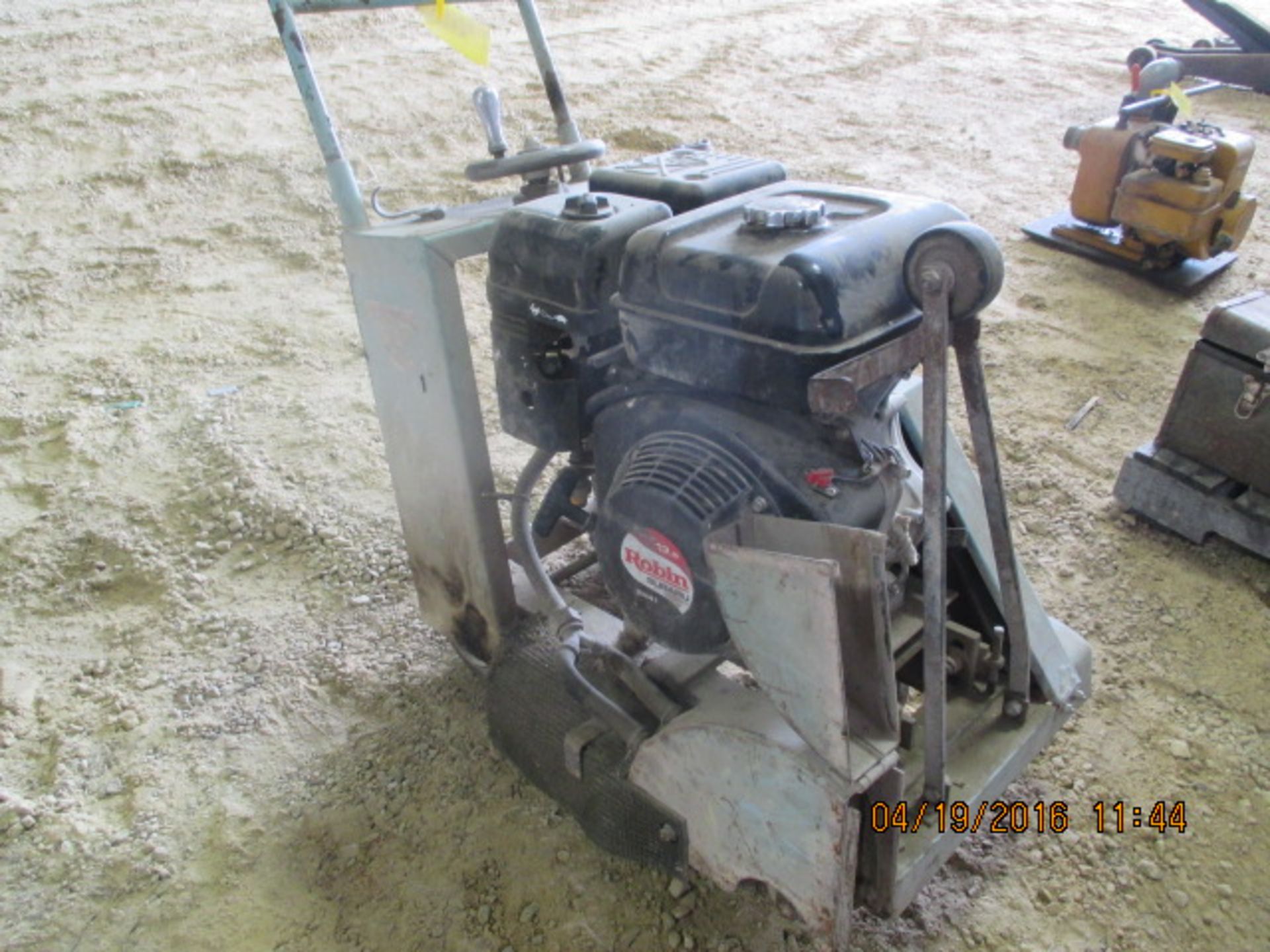 Target concrete saw w/Robin gas engine - Image 2 of 2