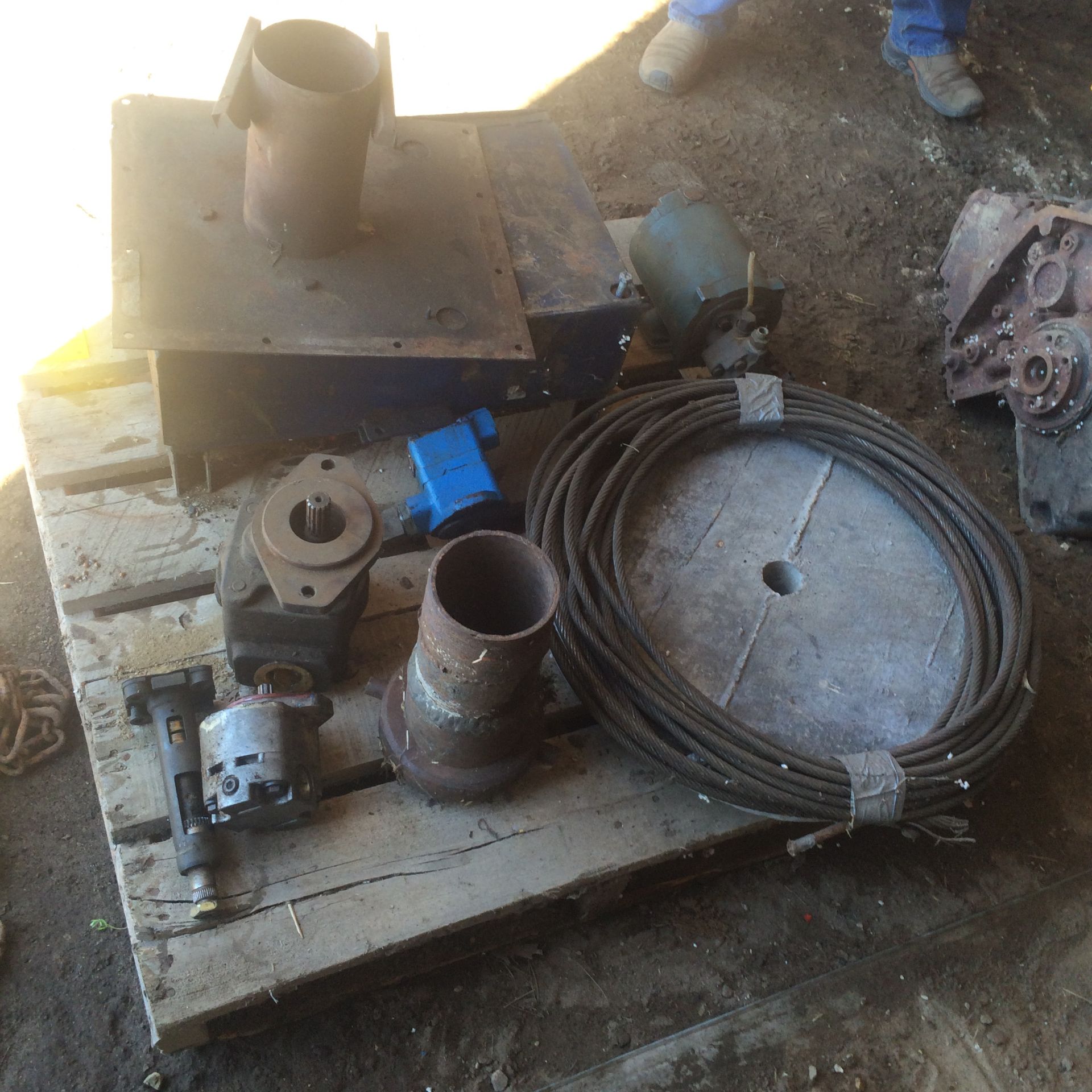 Pallet w/misc hyd motors, grind wheel, cable