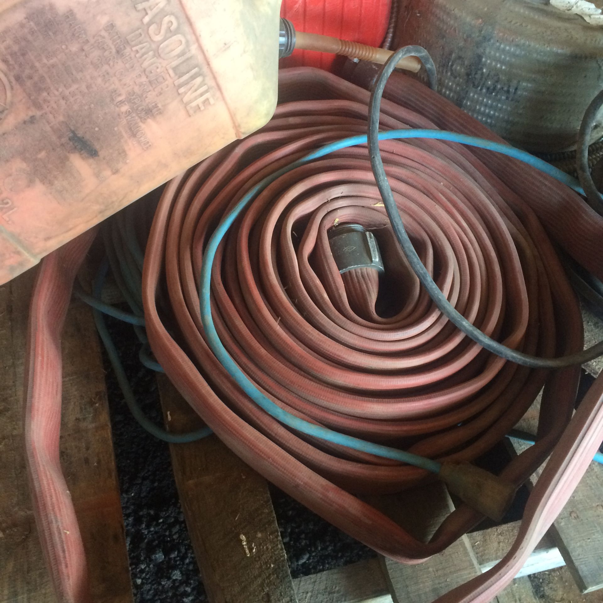 Pallet w/cord, hose, conduit, misc - Image 3 of 3