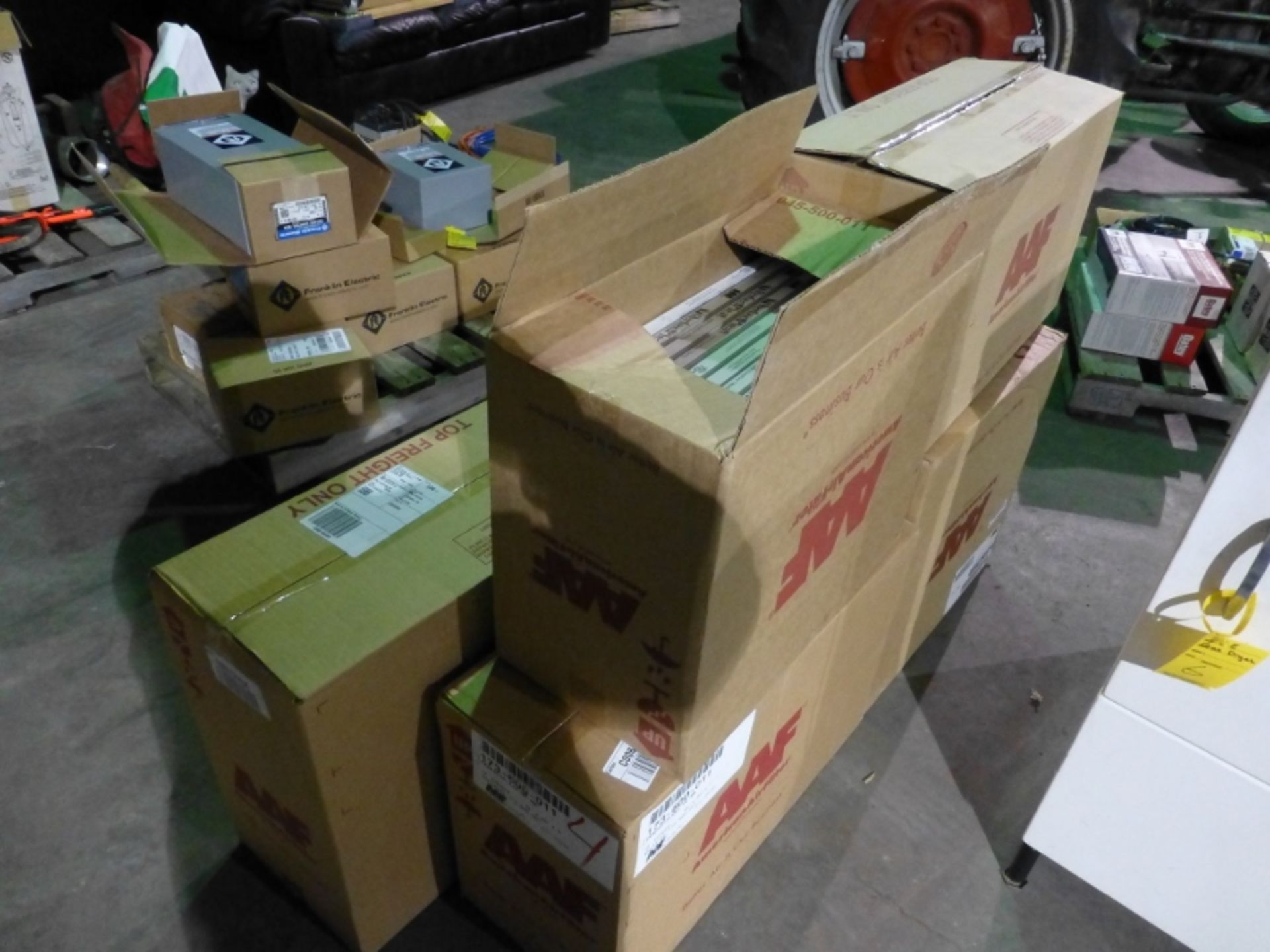 Assorted size residential American Air Filters, 5 boxes, not all are full. - Image 2 of 2