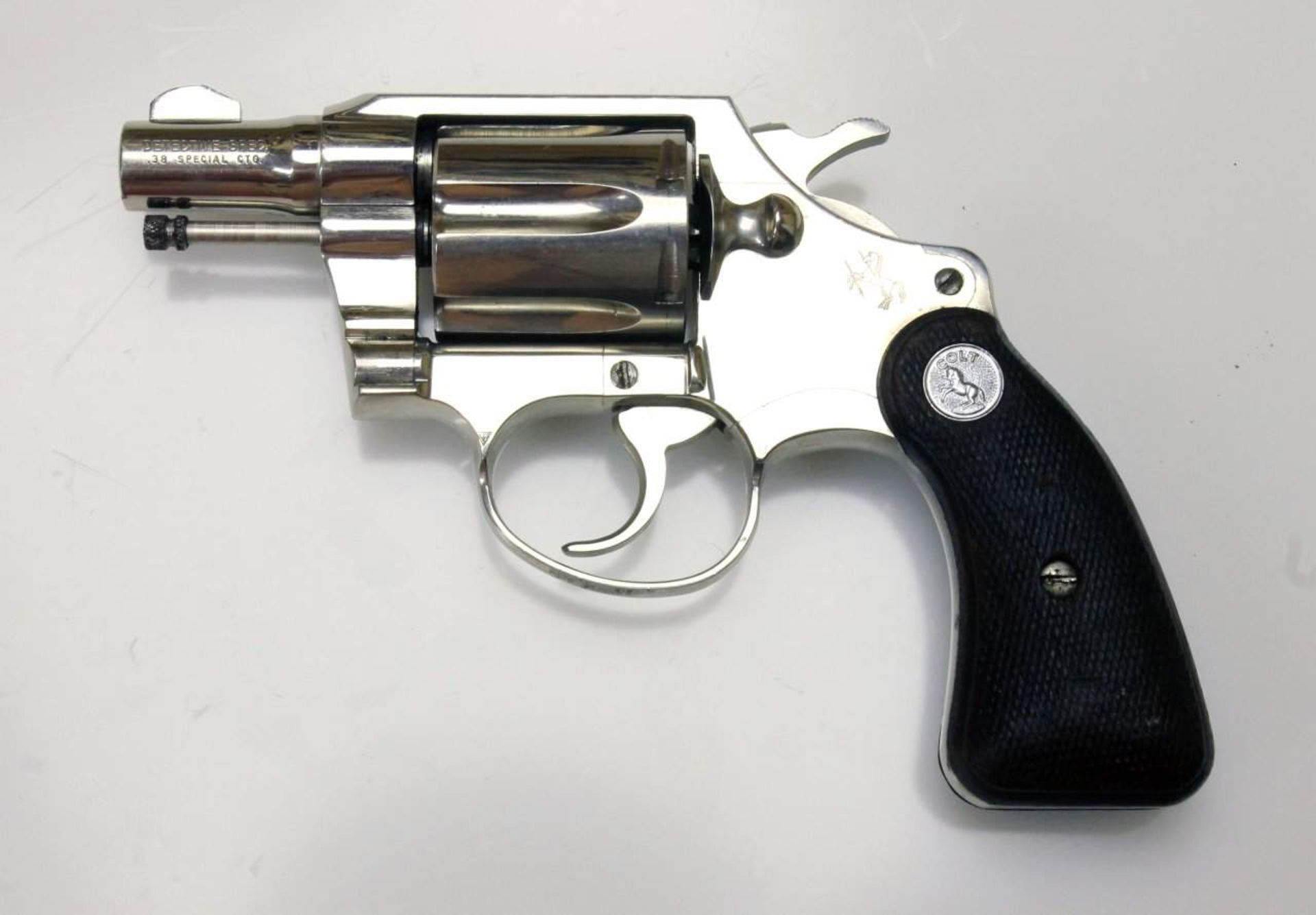 Revolver Colt, Modell: Detectiv Special Cal. .38 spz., S/N: 861615, Lauf spiegelblank, Lauflänge: - Bild 3 aus 5