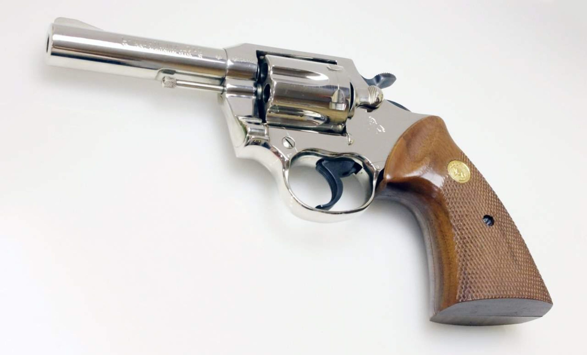 Revolver Colt, Modell: Lawman MK III Cal. .357 Mag., S/N: 38037L, Lauf spiegelblank, Lauflänge: - Bild 4 aus 5