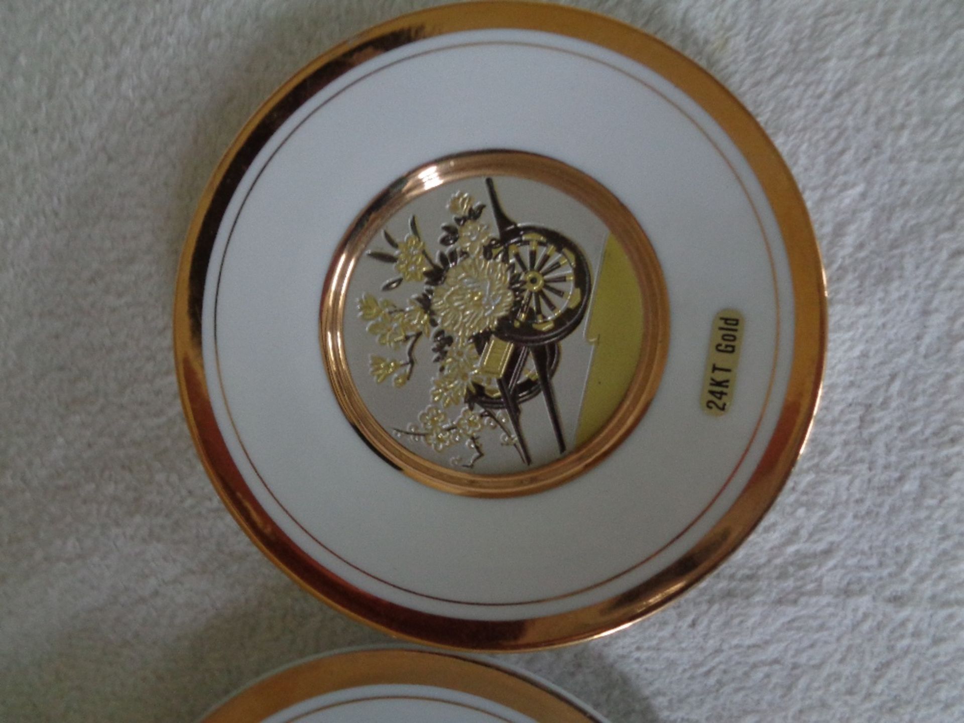 JAPANESE 24K GOLD EDGED PLATES 6"" ANCIENT ART OF CHOKIN - Image 3 of 3